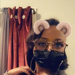 Meet your Posher, Kimberly